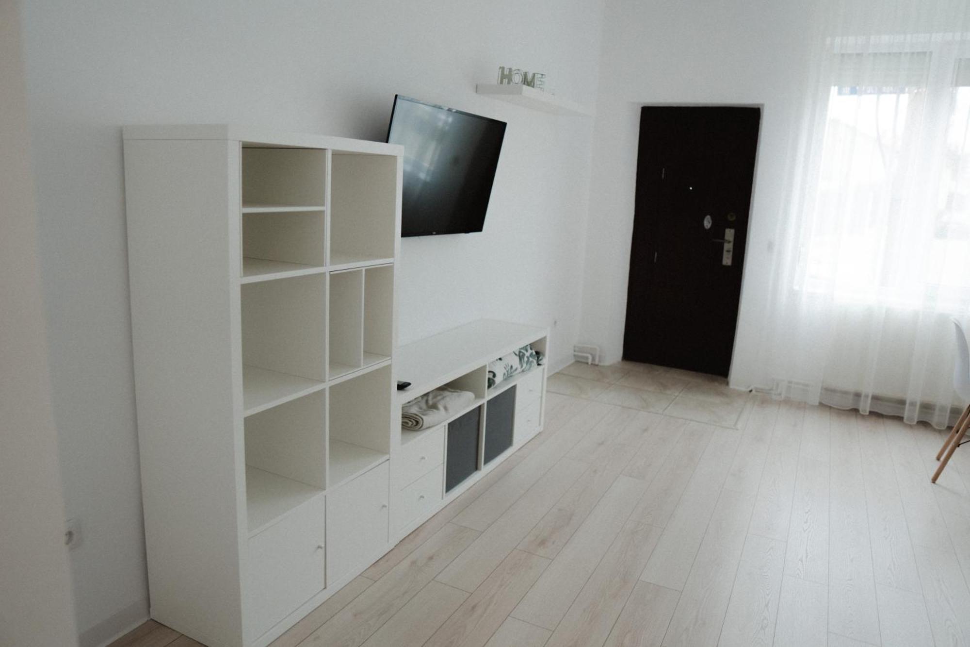 Paulaapartment&Rooms Oradea Exterior photo